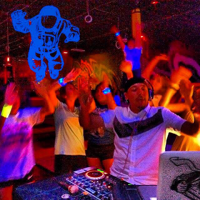 thinairpark's tweet image. #DjIgnite is back at #ThinAir tonight from 9pm-12am... #ComeParty #ExtremeAirSports style... thinairpark.com