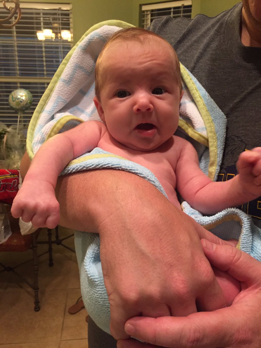 kdub1131's tweet photo. The face you make when mommy says "let's try to not poop in the tub" #bathtimefail #mommyhasntlearnedherlessonyet https://t.co/cmNFxw2jM6