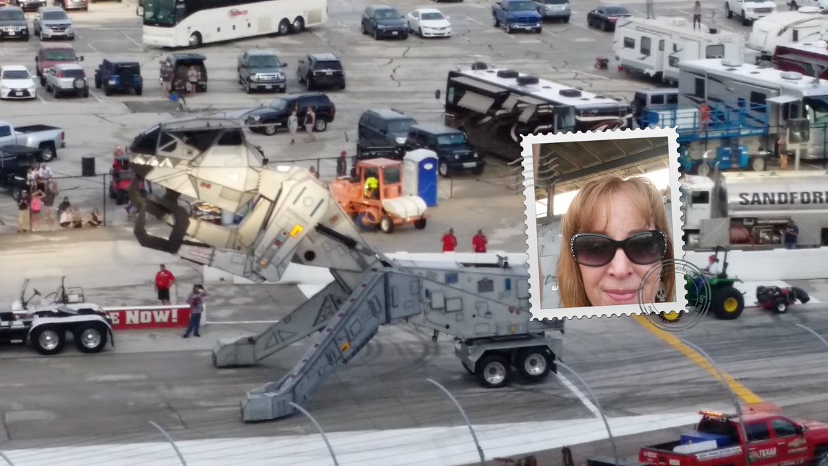 Thank you Target for tickets to Firestone 600!!@t2008_ap <a href="/taylorlyons00/">Taylor</a> <a href="/RichardKirbyTGT/">Richard</a>