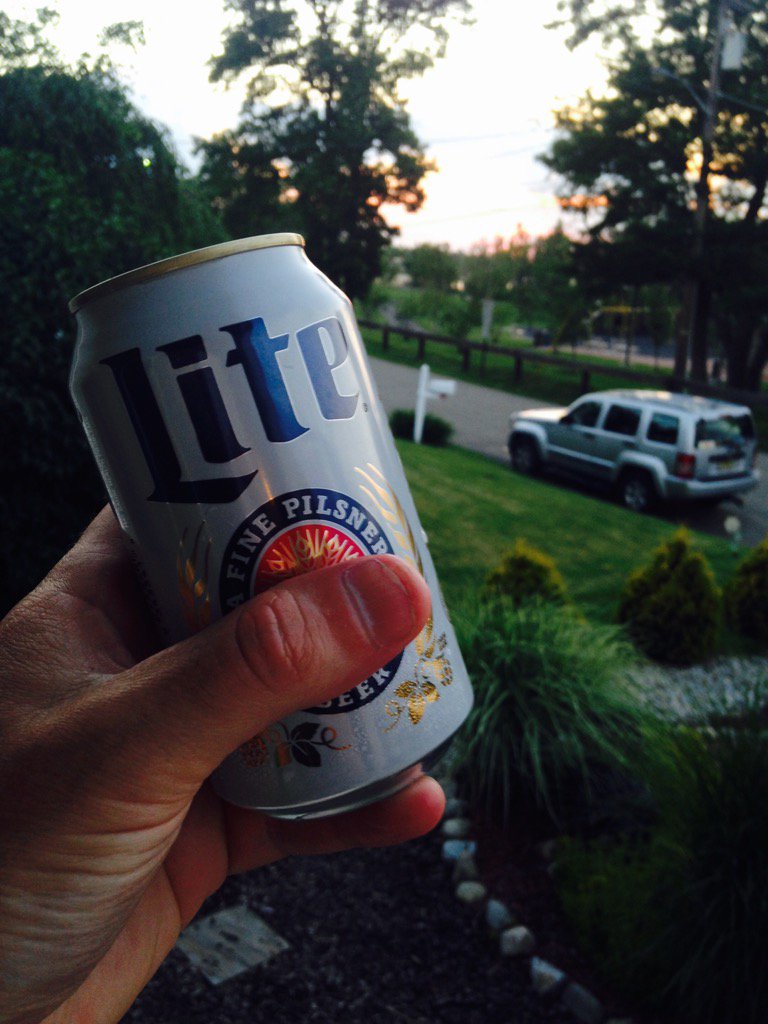 JDsBeers's tweet photo. #jdsbeers https://t.co/qYYcv9OUHd