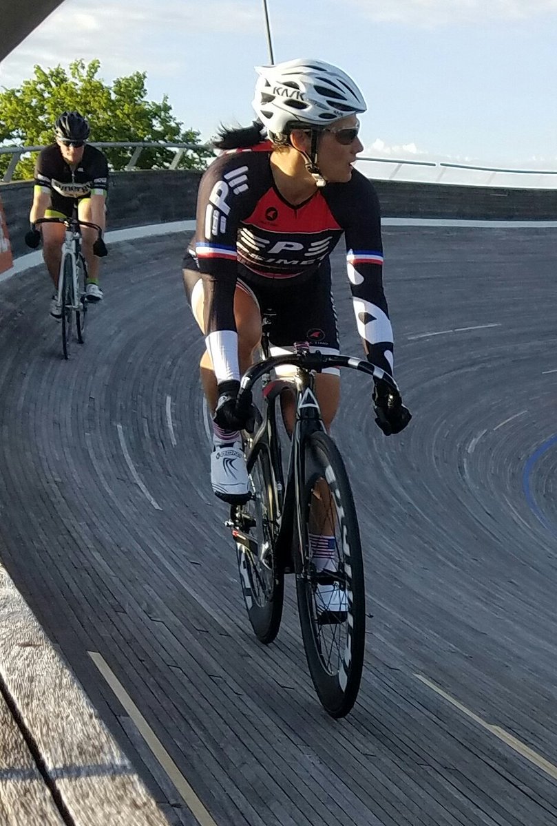 NSBikeFest's tweet photo. Speed, tactics, power, and class here at #FixedGearClassic.  Lots of cheers from the crowd! https://t.co/akfMUF4PXE