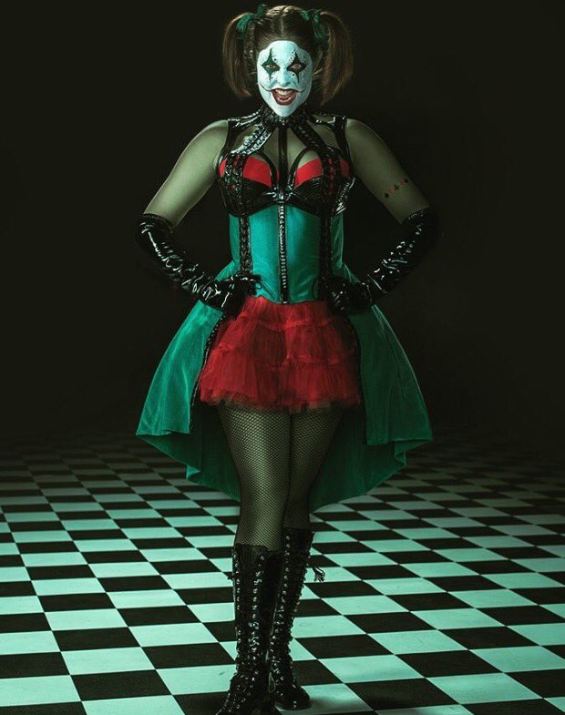 JessWeb_'s tweet photo. Lock me away It's all just a show I'll make u pay, won't let u go while Jack's away It's my turn to dance #HHN26 https://t.co/VmDWvW2hYI