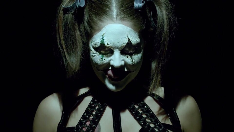 JessWeb_'s tweet photo. Lock me away It's all just a show I'll make u pay, won't let u go while Jack's away It's my turn to dance #HHN26 https://t.co/VmDWvW2hYI
