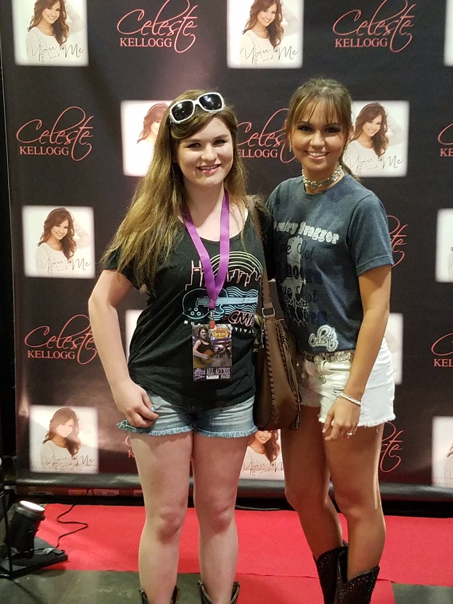 BKathryn_Music's tweet photo. Celeste Kellogg is so nice! @celestekellogg #nashville #cmafest #cmafest2016 #fanfair2016 #country https://t.co/J9lGrUi3Bj