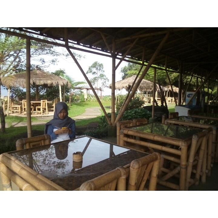 Tata_ir's tweet photo. Selamat siang https://t.co/n9RmlNKNAZ