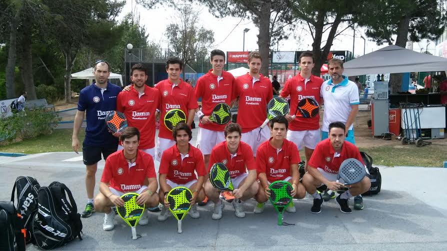 padelfederacion's tweet photo. #CtoEsp3ª Final masculina @CPDamm vs @DanagasSL https://t.co/CjktXBgAt7 @TutempoK7 @bullpadelsport @HEAD_PADEL https://t.co/jQLowDqpp2