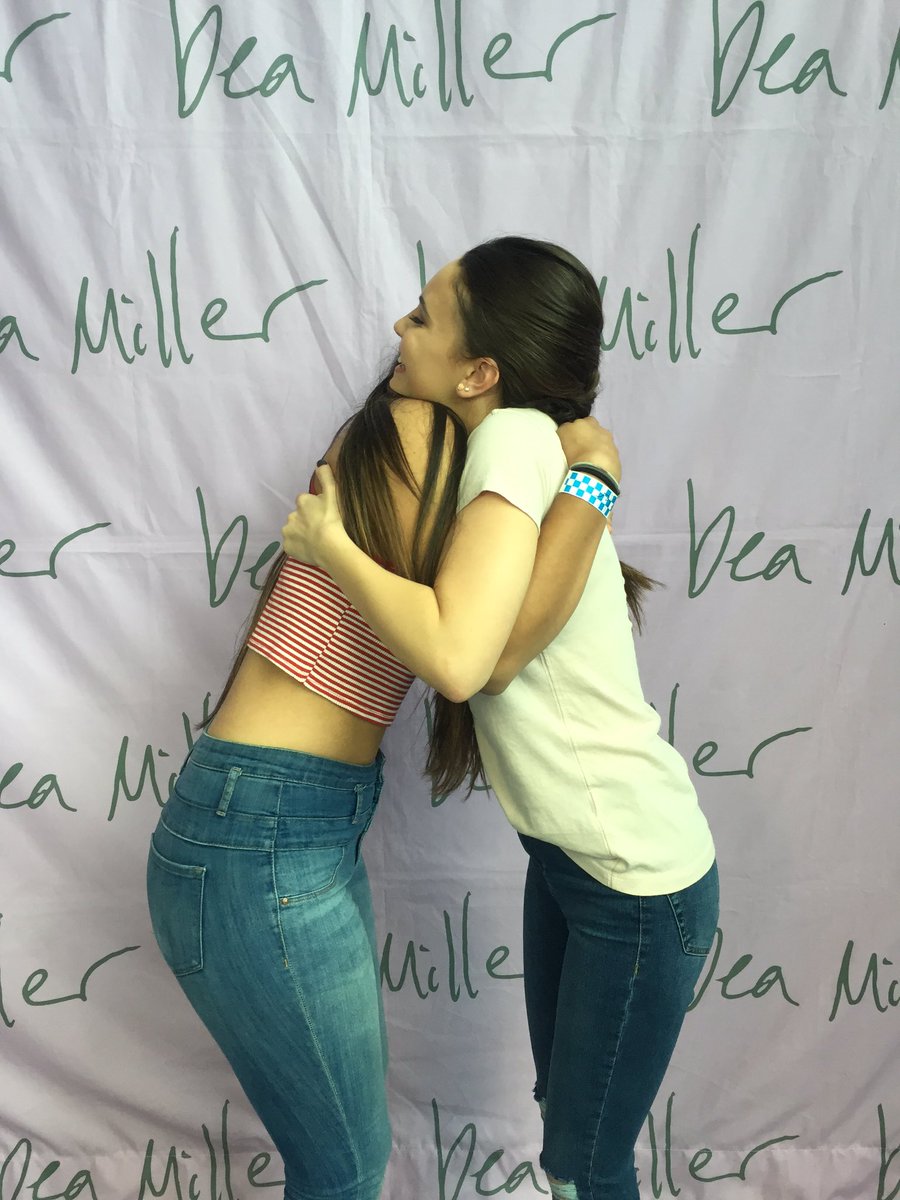 Lolllwhitesides's tweet photo. SO CUTE ahh so happy @beamiller #beaandme #beaandme https://t.co/8onIgj800D