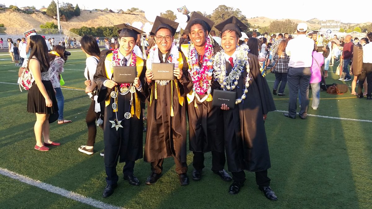 WCCUSD's tweet photo. Hercules HS Class of 2016  closes out #gradweek2016. Watch all of the ceremonies again https://t.co/ja6IL4hcpW https://t.co/x57ZfB76iz