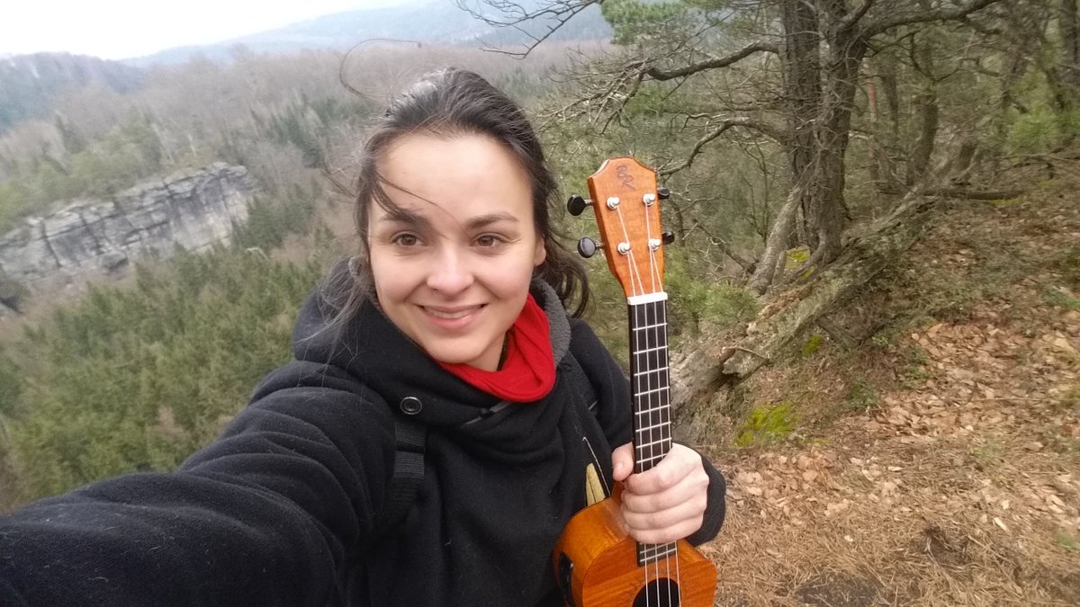 MarionFiedlerTN's tweet photo. May your trails be weird - but lead to the most amazing view! https://t.co/gUoMjn0Eaq