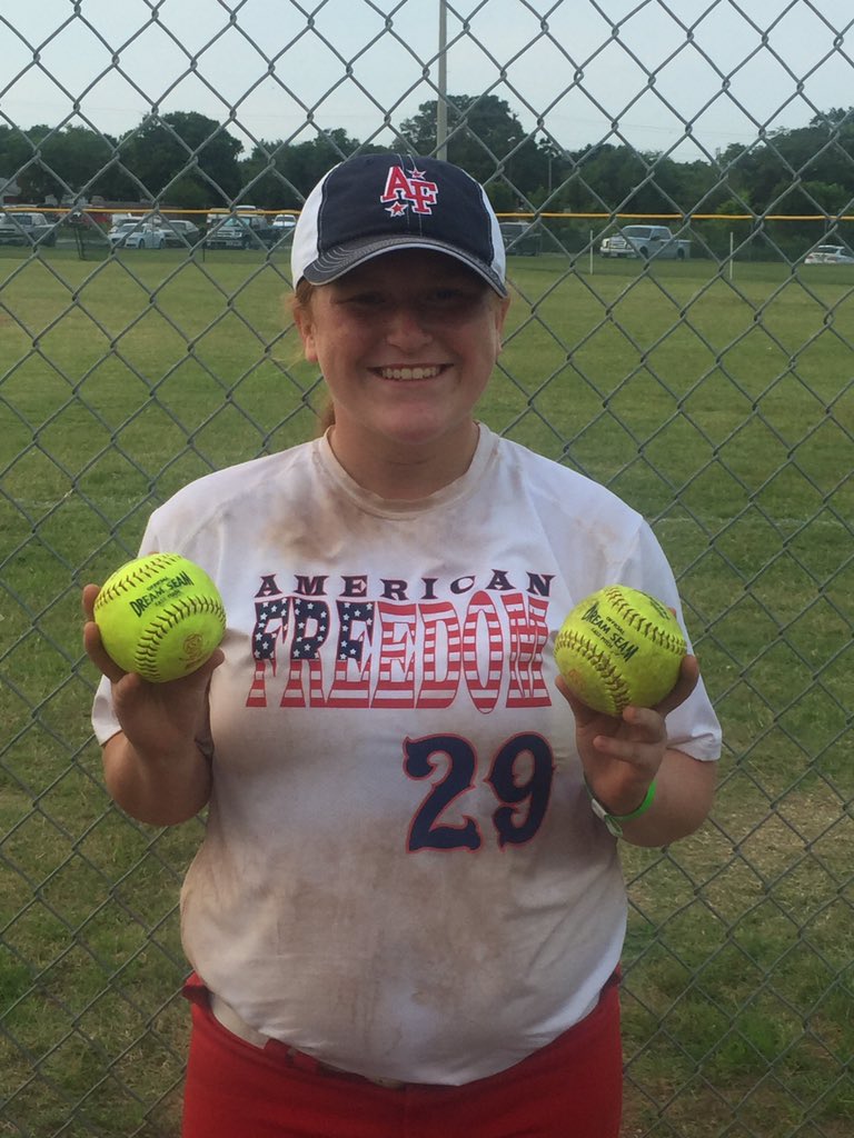 MichelleParks75's tweet photo. Congrat 2019 C/3B Rebekah Parks on 2 homers today in ASA 16U Qualifier.   #AFSoftball #AFDFW https://t.co/KYyslKQuGC