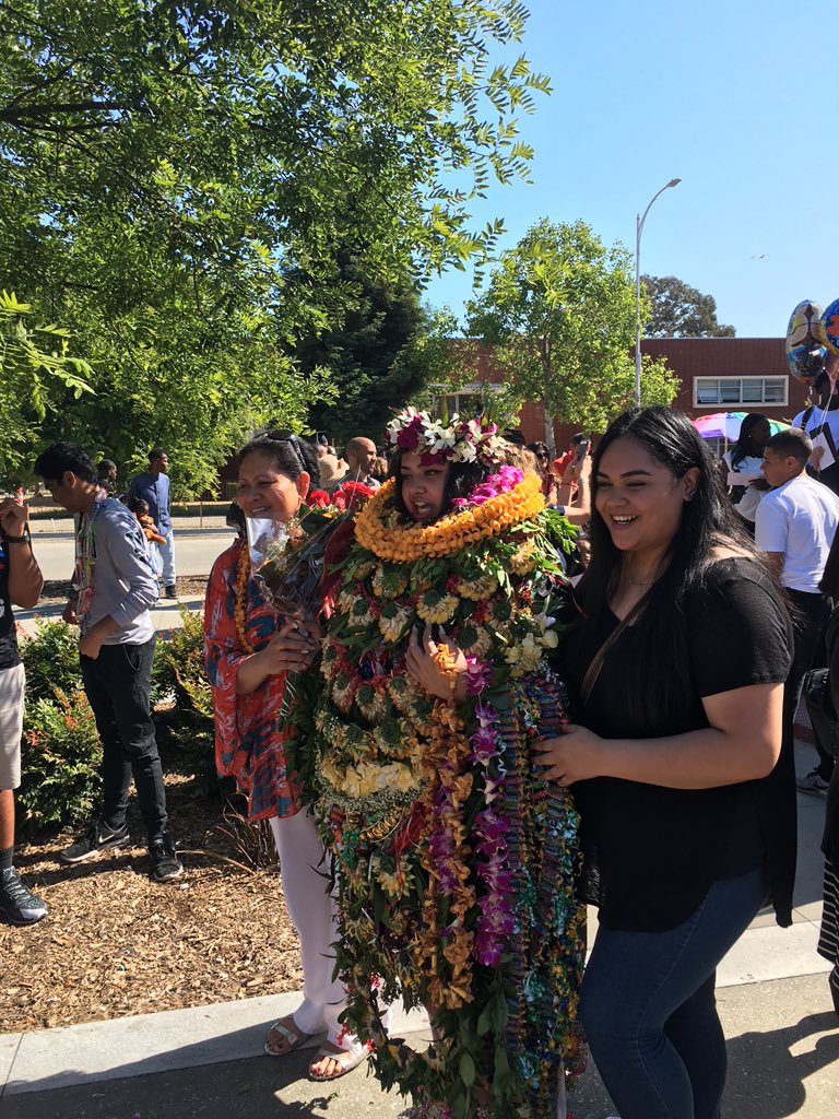 WCCUSD's tweet photo. #gradweek2016 Alt. Ed. Class of 2016 graduates! https://t.co/VRwwsSBrg6
