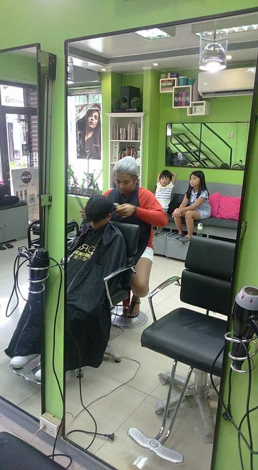 JrHashtag_Gab's tweet photo. Getting ready na for 1st day of school tomorrow, good luck po sakin hehe 😊😘 https://t.co/8IEnbmTD7W
