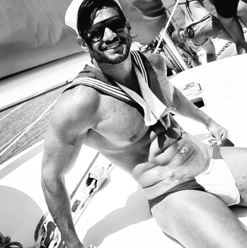 argenfuckintino's tweet photo. #chongodeldia #chongotime #instamen #chongazo #instachongos #muscleguys #bodybuilding #nude
#Instagram : @gusta0081 https://t.co/LFiN3bER4D