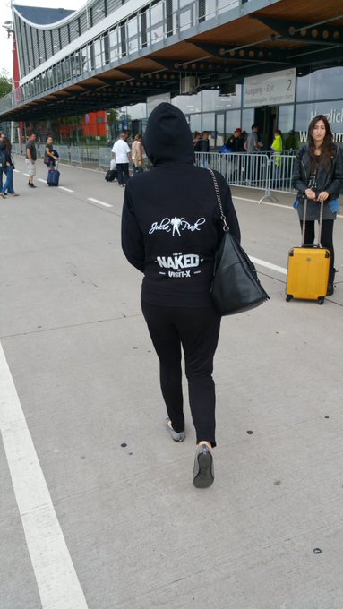 Watch Julia Pink's leaked NSFW photo on TwXstars