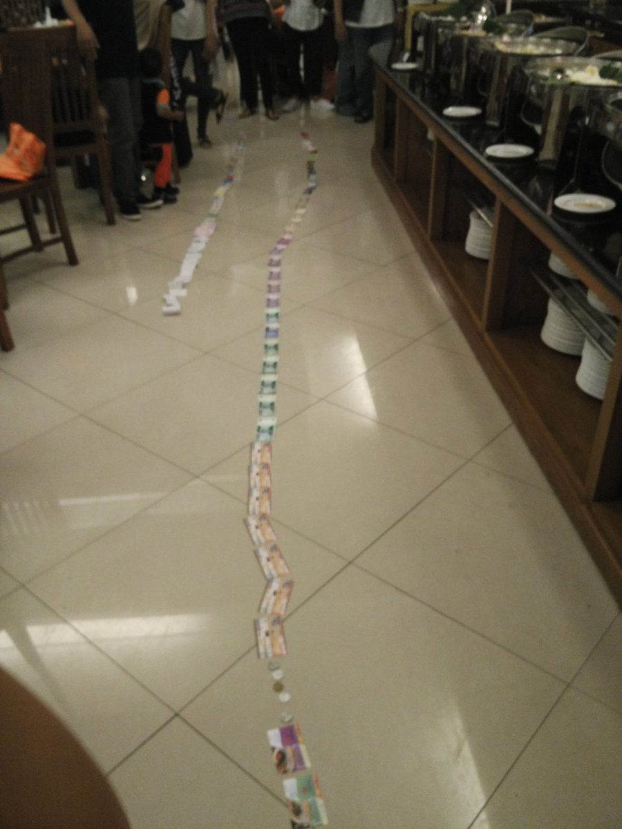 Lomba dowo-dowonan isi dompet 
Keseruan bukber. 
#BukberRegJogja #30HariKebaikan