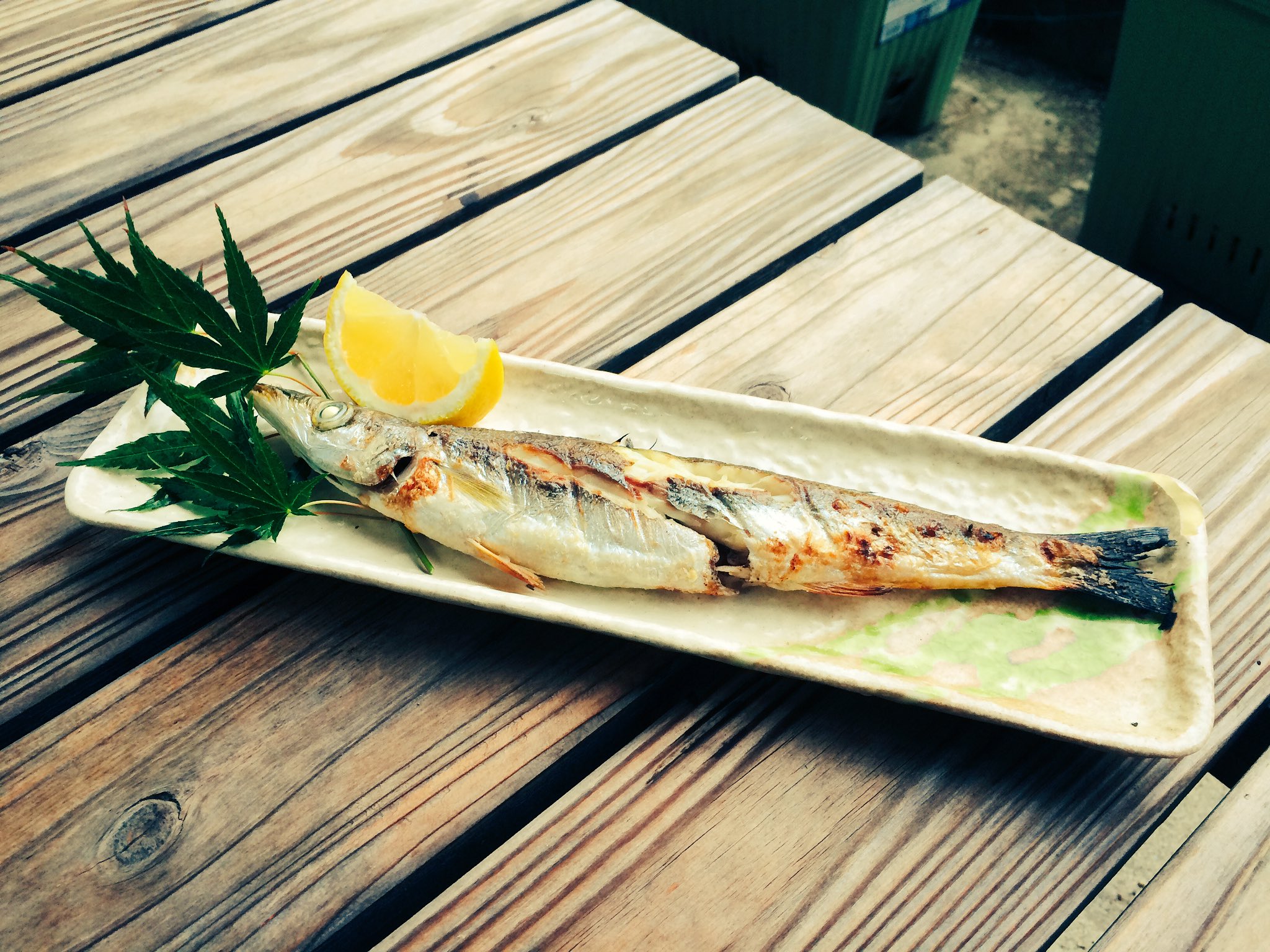 Nori S Kitchen 朝からカマスが食べたくて 焼きましたー カマスの塩焼き 尻尾が焦げたのは ミスった ﾉ カマス塩焼き T Co Jmletkrn77 Twitter