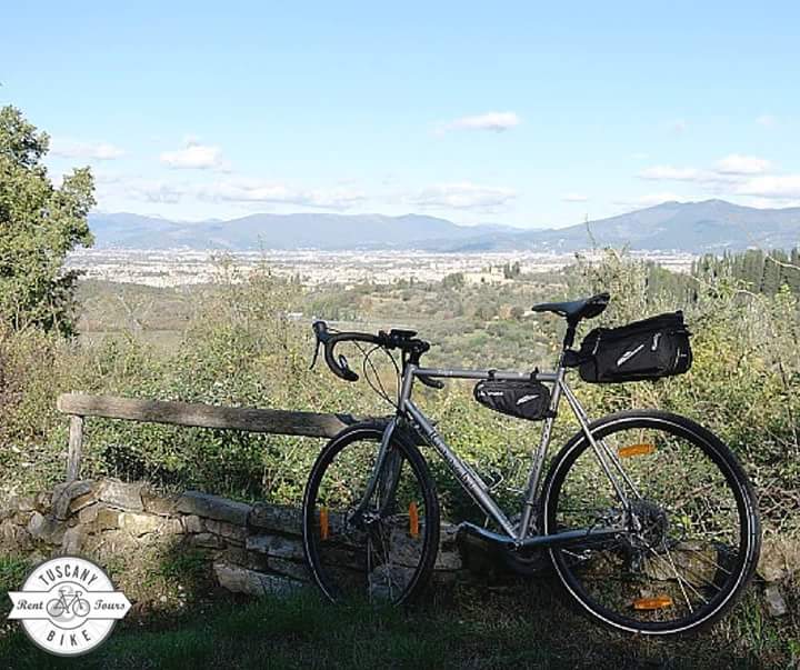 ridetuscany's tweet photo. Happy Sunday everyone from #Tuscany and #Tuscanybike! :)

#visittuscany https://t.co/6W9leSF7Ey