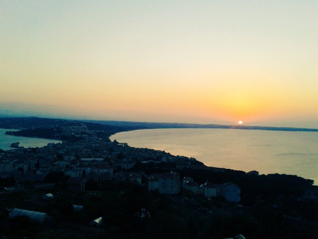 Güneşin denizden doğup denizden battığı kenttir Sinop...