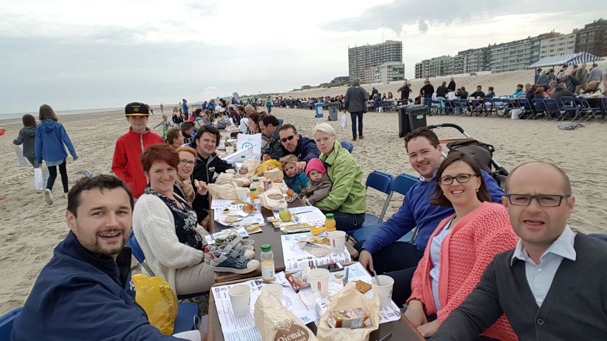 Op bezoek bij <a href="/JCIVW/">JCI Veurne-Westkust</a> #ontbijt #strand <a href="/TomDevolder/">Tom Devolder</a> <a href="/michel_helen/">Helen Michel</a>
