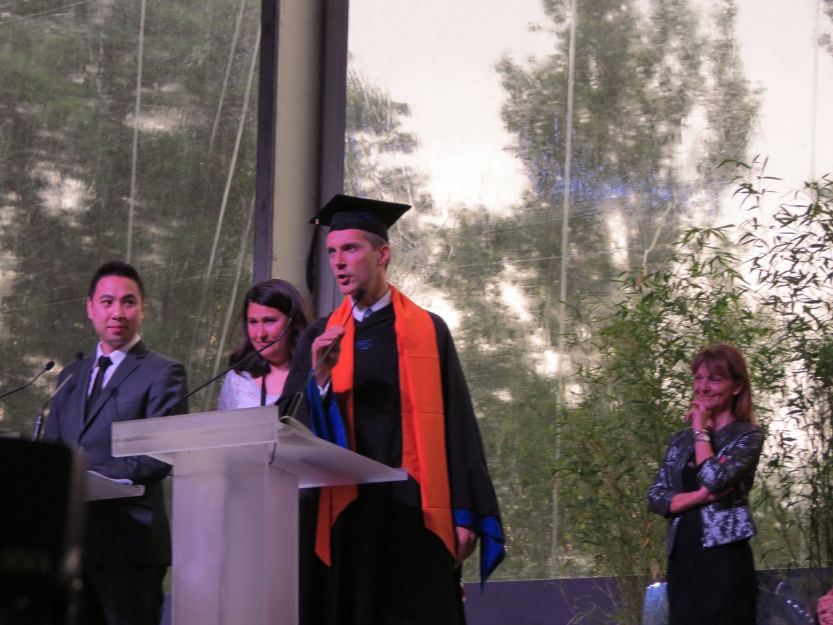 pbigard's tweet photo. Les MSIT savent maintenant parler français ! #HECGrad16 https://t.co/BXnQaL55sS