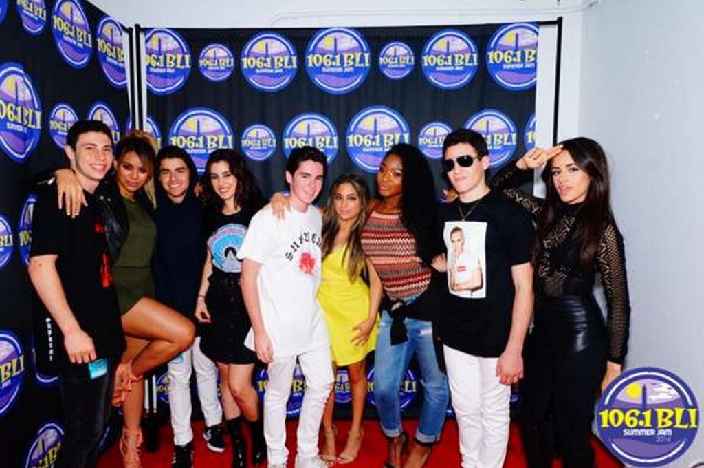 FifthHarmony_PT's tweet photo. Meninas ontem do M&G do #pstsummerbash https://t.co/LcD3lQkE96