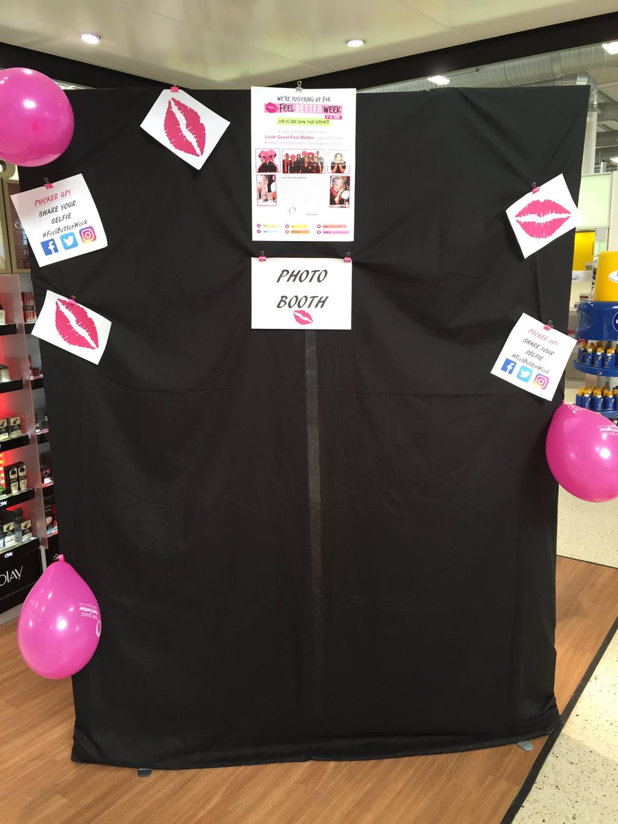 CharrCox's tweet photo. Our set up for #FeelBetterWeek  @lgfbuk @CornsJacqui @lisarowe28 @BeautyWrldSkool ☺️ https://t.co/gauJv19qSm