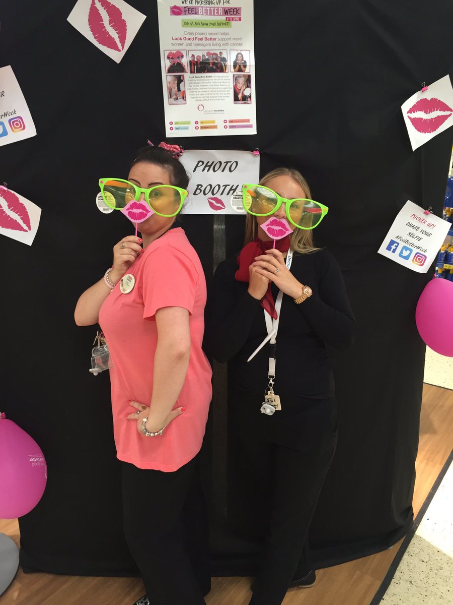 CharrCox's tweet photo. @lgfbuk @lisarowe28 @CornsJacqui  #feelbetterweek @BeautyWrldSkool https://t.co/l7CXTx7HQT