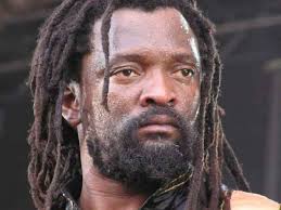 earadiofm's tweet image. Ni wimbo gani wa marehemu Lucky Dube ambao unaukumbuka na unaukubali zaidi? #LoversRock