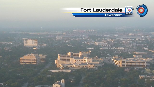 A bit of a fog this #Sundaymorning over Fort Lauderdale & other parts of #SoFlo. Happy Sunday! https://t.co/acoS4FnPll