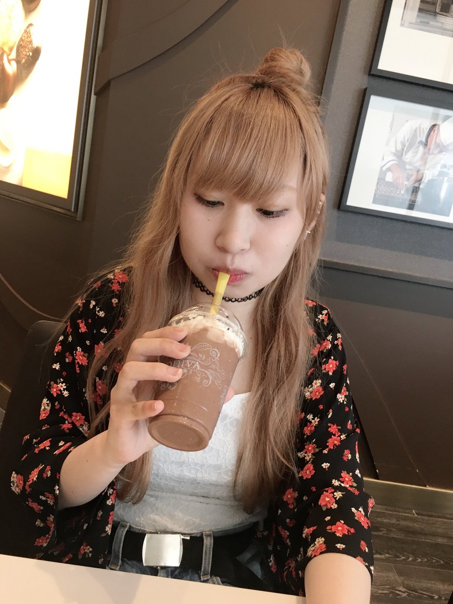 1年間音信不通 やっと会えた😹 しつこく1年間 既読のつかないLINEに