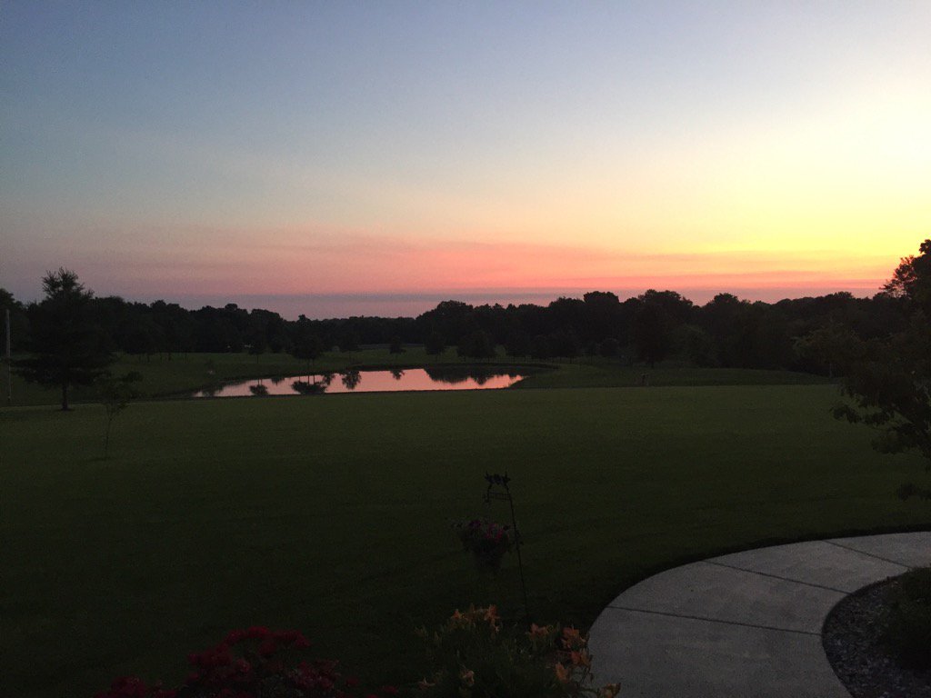 ClaytonGray8's tweet image. Beautiful Sunday morning. God is good. #praise #risenone