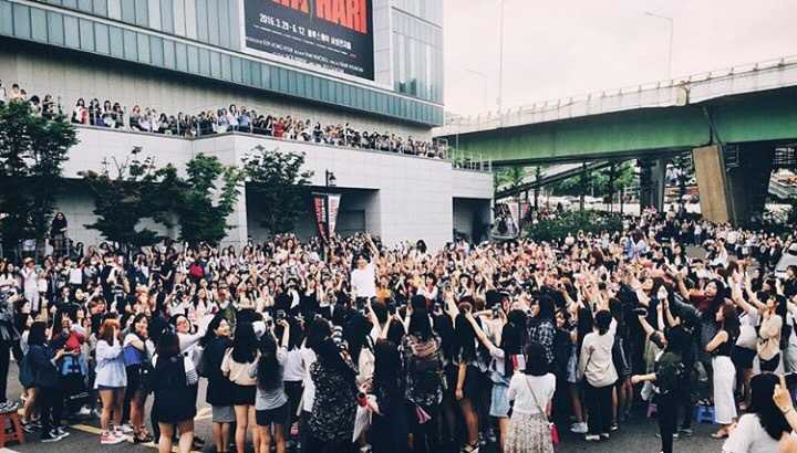 Ckvx3dEVEAASomt.jpg:large