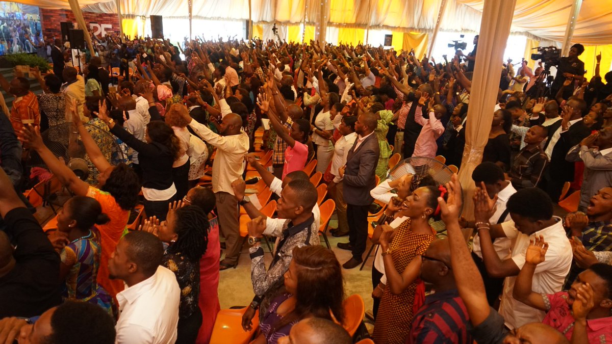 TCCPH's tweet photo. Gods Glory is made manifest and Pastor Nkechi just can't deliver the sermon. @PastorKech @solakinz #2ndService https://t.co/hUosUalqZF