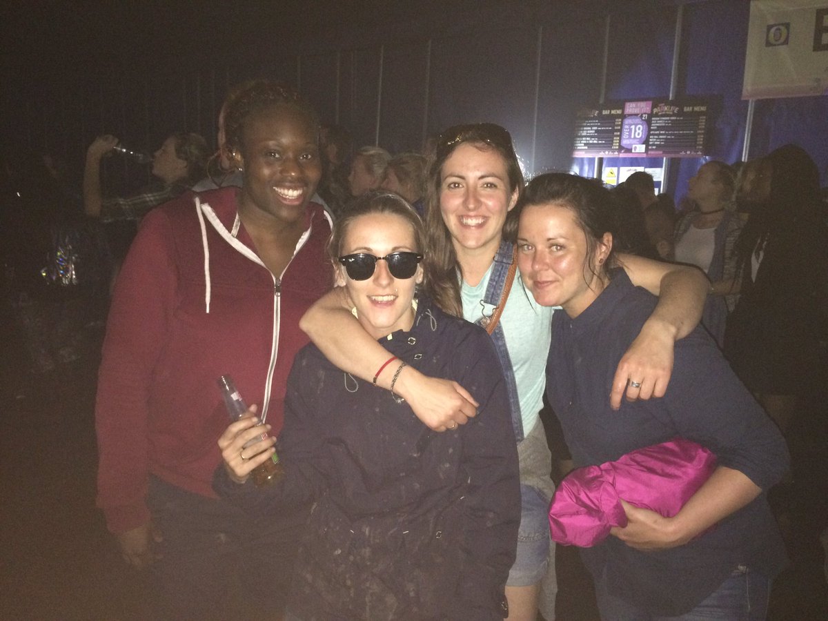KeeleyTottie's tweet photo. Parklife#2016!🎉🍻📸😝🙌🏼😎 https://t.co/YTfRiO8eUM