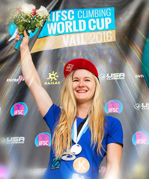 craglings's tweet photo. Shauna Coxsey honoured by Queen AND becomes World Cup Champion! @shaunacoxsey @Team_BMC https://t.co/7CkDikQMdr https://t.co/cqlNkPHyI4