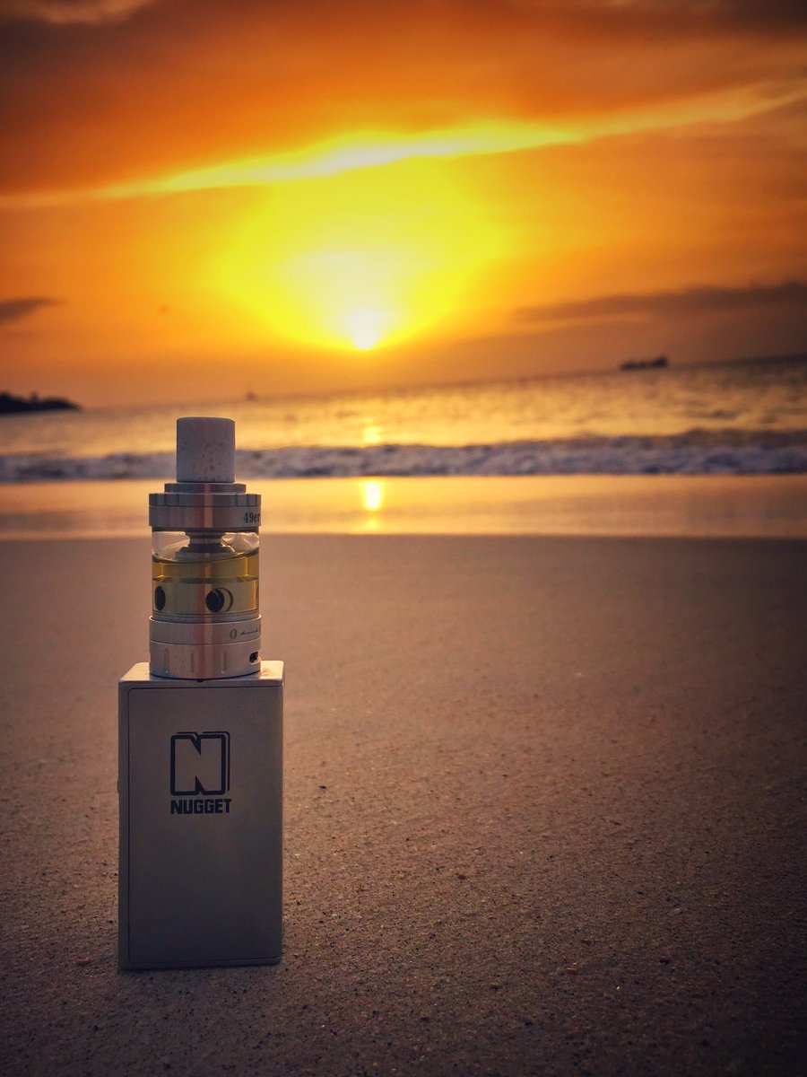 v_a_p_e's tweet photo. Suns setting on the #ArteryVapor giveaway. Only a few days to get entries in #vapefamily. https://t.co/wn8IAhYGdh https://t.co/xTu8rA2Gws
