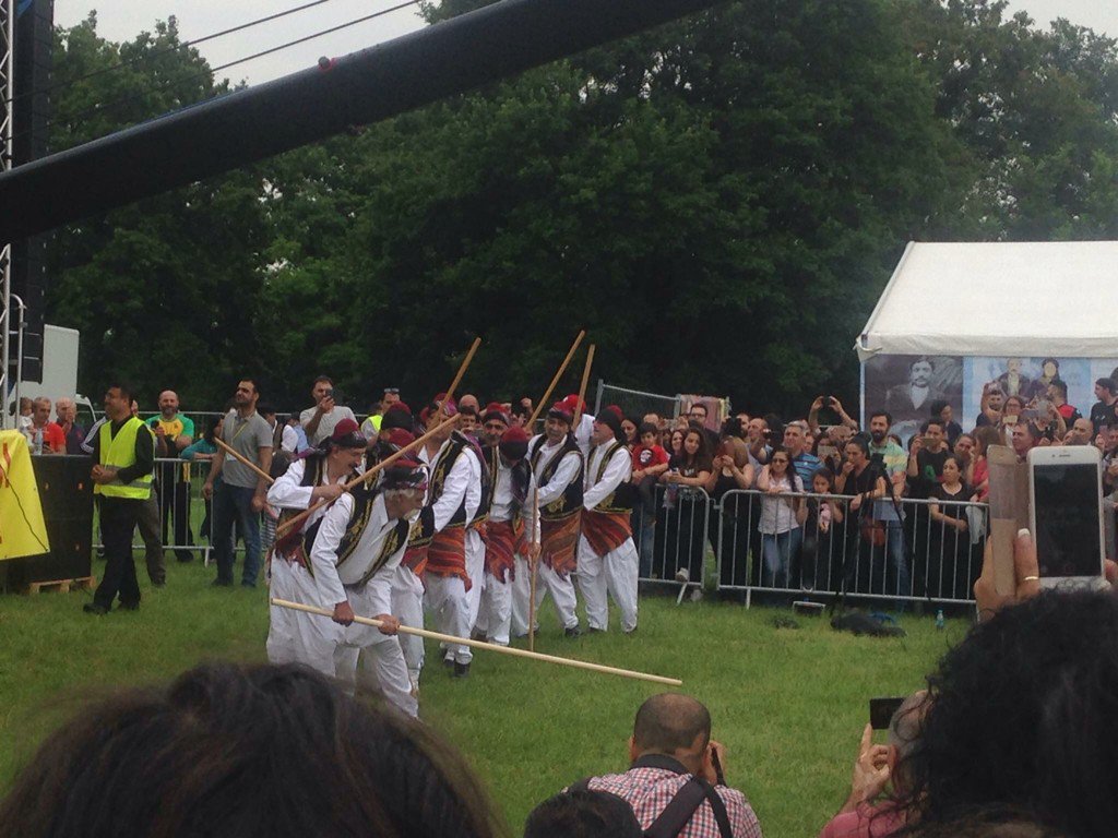 dersim444's tweet photo. Dersim festivali Frankfurt https://t.co/wfGtZEzsBz