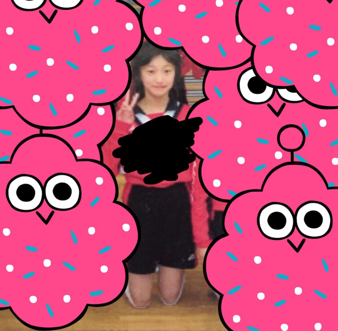 茜屋日海夏 I Ris Twitterren 雑加工ww小学校のバレー部時代の写真 癖っ毛なうえバレー部ショートヘアだったからもう前髪どこいった問題wwこの頃は写真で笑うの苦手だったなーなんか苦笑いみたいのしかできなかった 笑 あとお下品な笑い方 笑