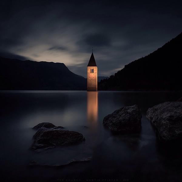 ABAND0NEDPLACES's tweet photo. Sunken 14 century church bell tower, Italy… https://t.co/0OA9zXcY5Q