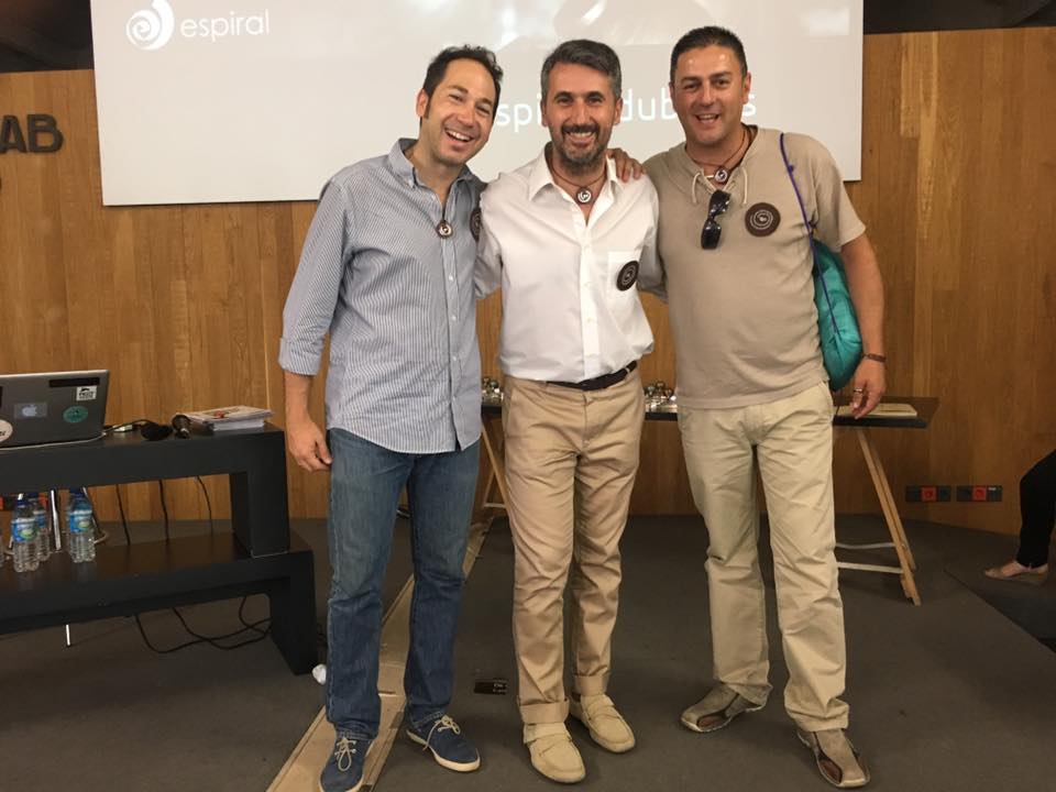 jblasgarcia's tweet photo. Gracias @AMarquezOrdonez por esta foto con @JacintoMolero .Esta imagen hará que la emoción me dure mucho más tiempo. https://t.co/agoS2mG2c4