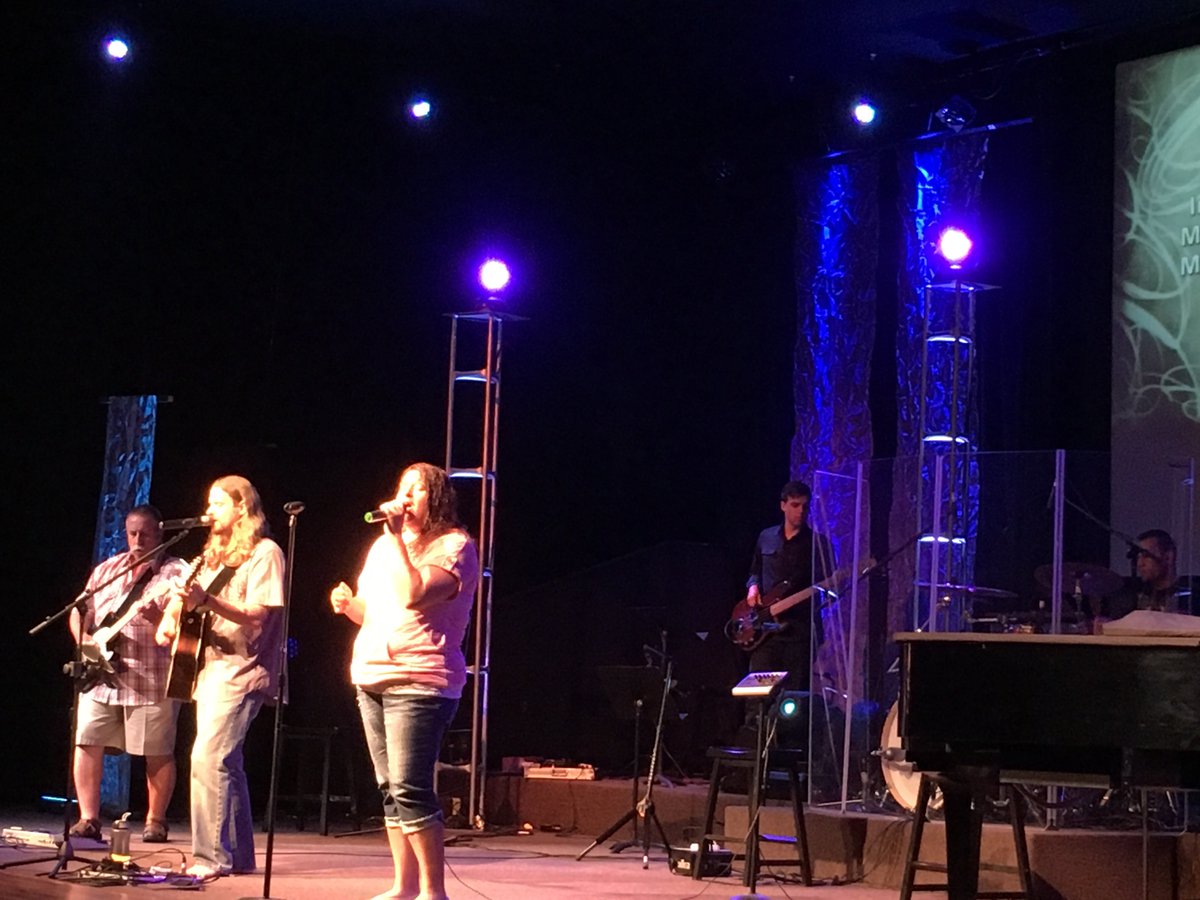 SBCFindlay's tweet image. Christ alone, Cornerstone!  Worshiping Jesus today with special guest Jim Lyon. #jesusisthesubject #bebold