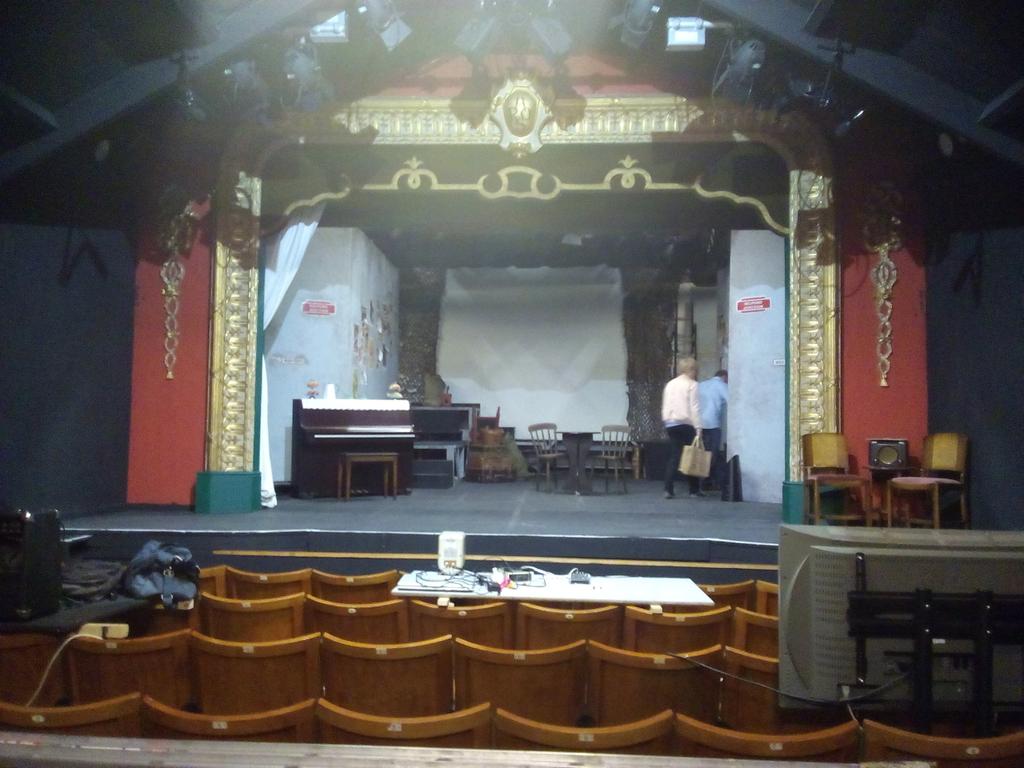 ProductionFiona's tweet photo. Began technical rehearsals for Brief Encounter today, hard at work for the next few weeks https://t.co/ruzJ0iHRUM