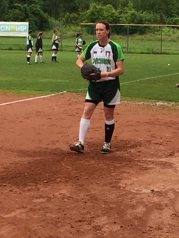 DMLSoftball's tweet photo. Former Multiple X All Stater and @IGHSAU Hall of Famer @lbkp34 still sitting them down in Italy! https://t.co/n1UKFIk7EY