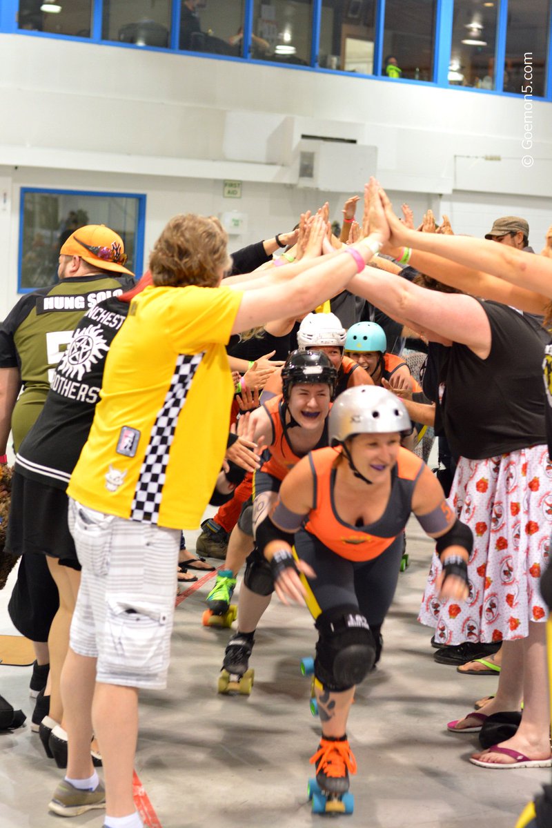 #SundayMorning #rollerderby #memories with <a href="/RPGRollergirls/">Rated PG Rollergirls</a> Vs TCDD Deadlies. <a href="/flattrackfever/">Flat Track Fever</a> facebook.com/media/set/?set…