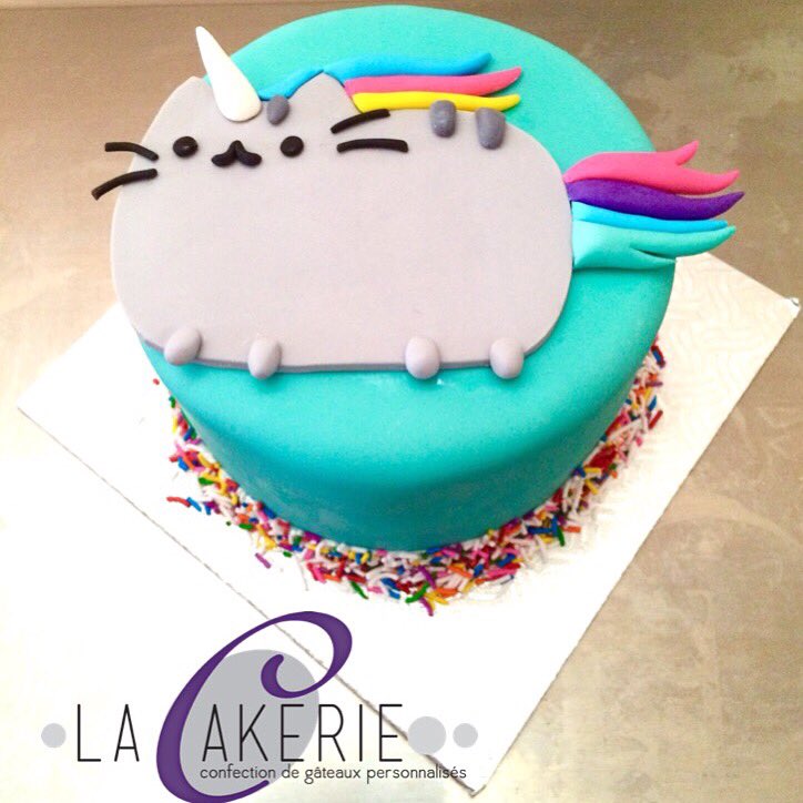 lacakerie's tweet photo. #pusheenthecat https://t.co/ACJQ9UMhp1