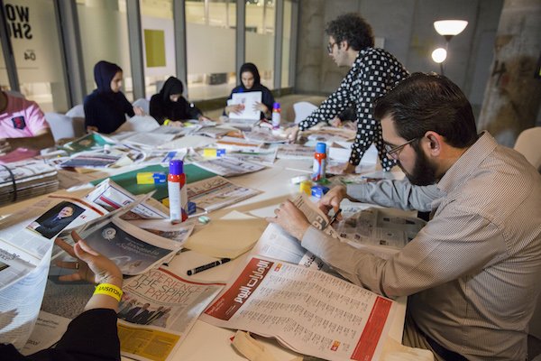 INGcreatives's tweet photo. What did you learn about designing for bilingual publications with @StudioSafar? #ING16 https://t.co/YR782bWpKF