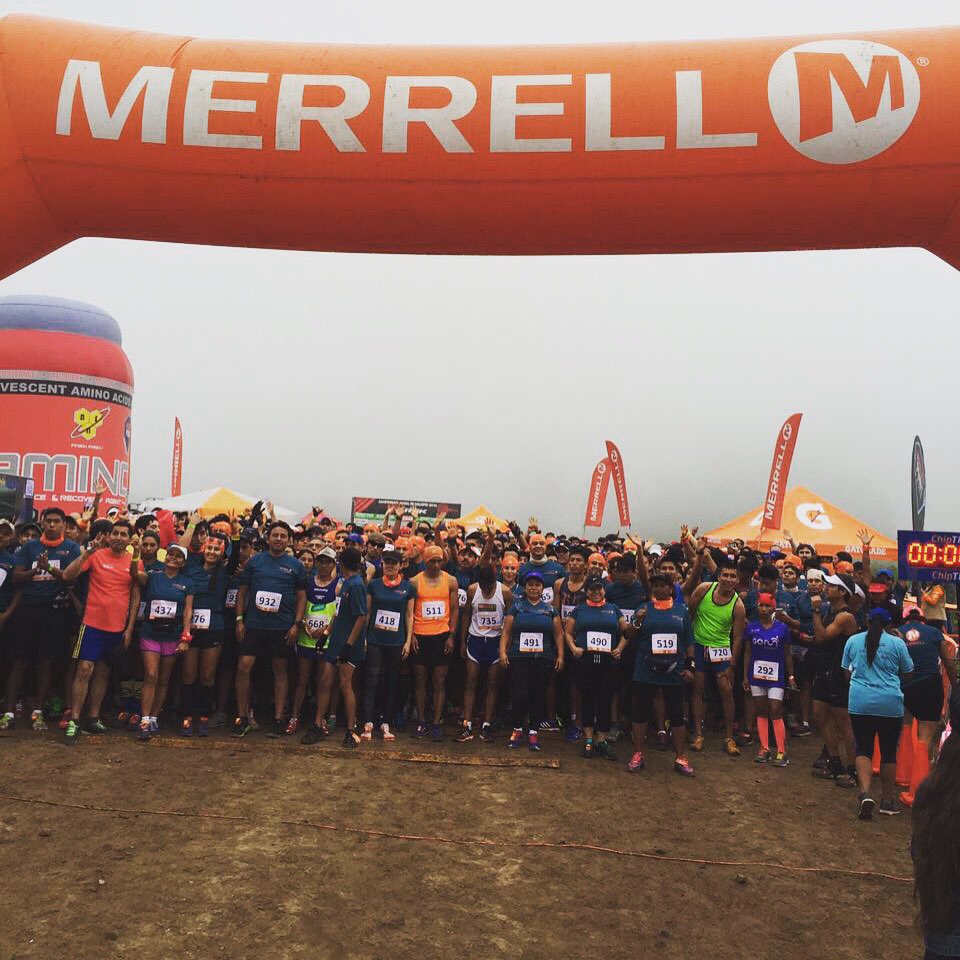 merrellperu's tweet photo. Casi listos para la partida oficial del #MerrellChallenge Pachacámac. Síguelo en vivo en nuestro Facebook. https://t.co/2TEBaW6Sqo