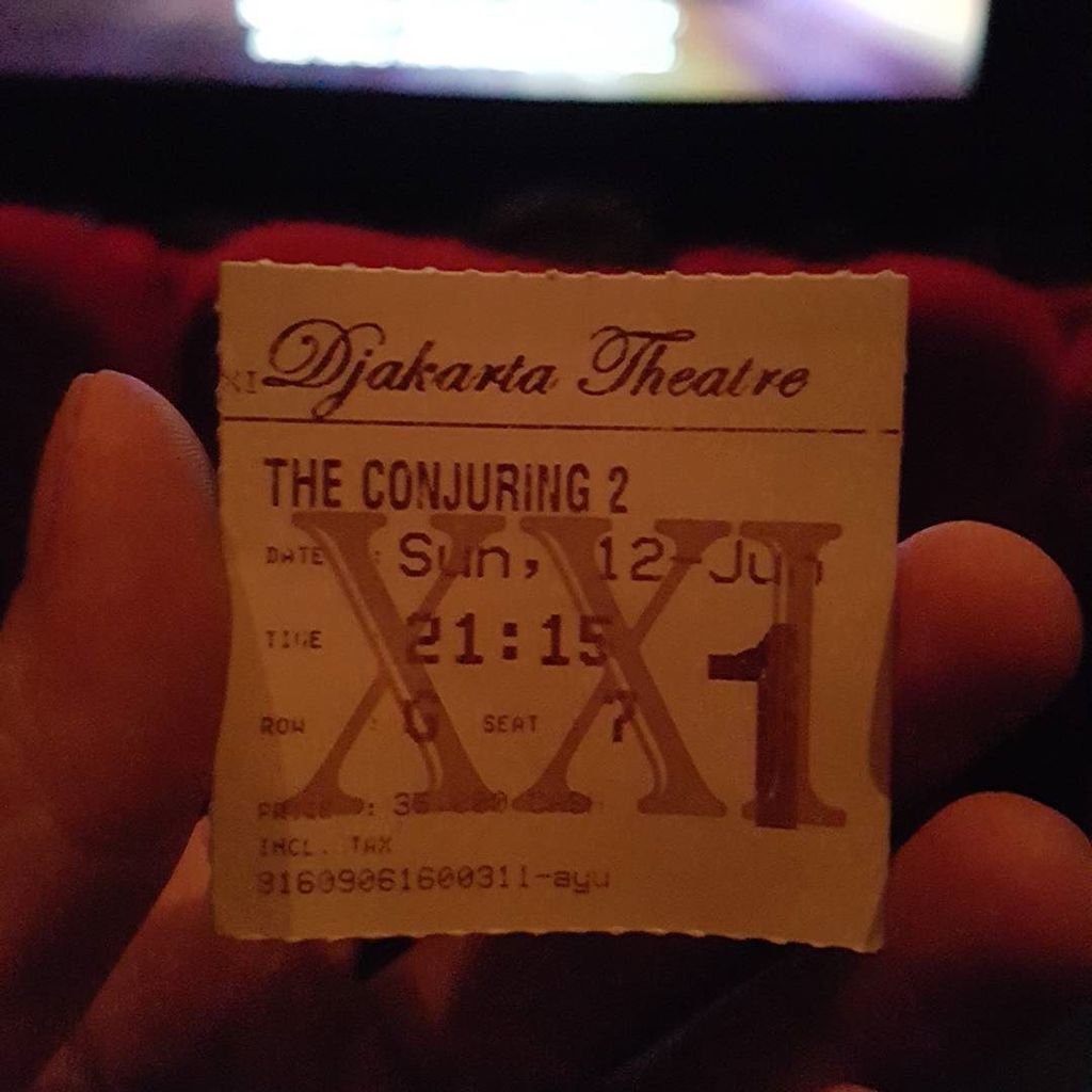 shndyshrli's tweet photo. #conjuring2 #21cineplex https://t.co/hYBNnX8Yyu https://t.co/aG9gl8tRTy