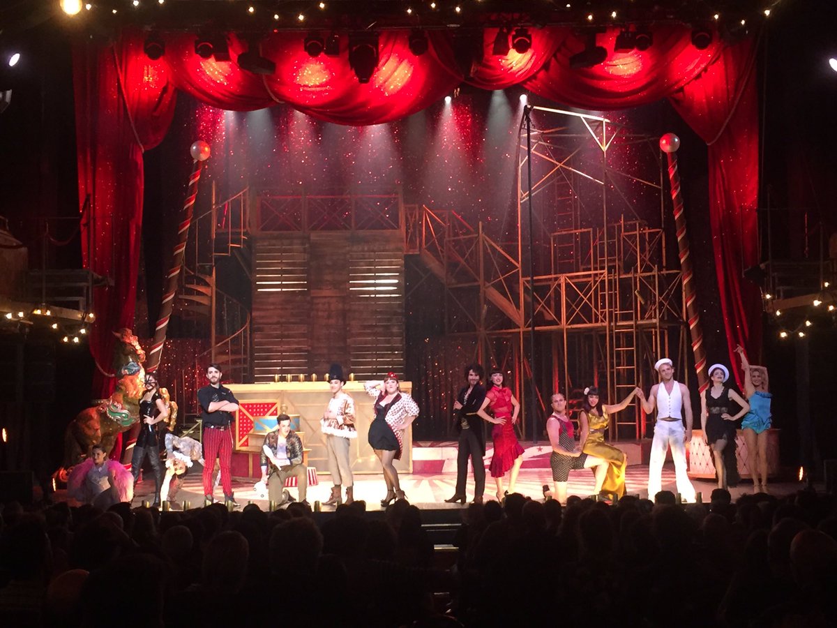 LoveCircusOff's tweet photo. C'est parti pour la dernière ! #LoveCircus https://t.co/bZldtyPbvd