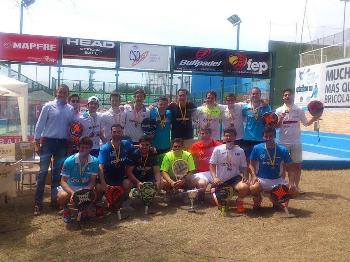 BorjaYribarren's tweet photo. Padel Playa de Somo-Danagas campeón de España!!! @Portomar_conser @TiendaPadelboom  @EstrellaDammEs https://t.co/N8aOWXH0jz